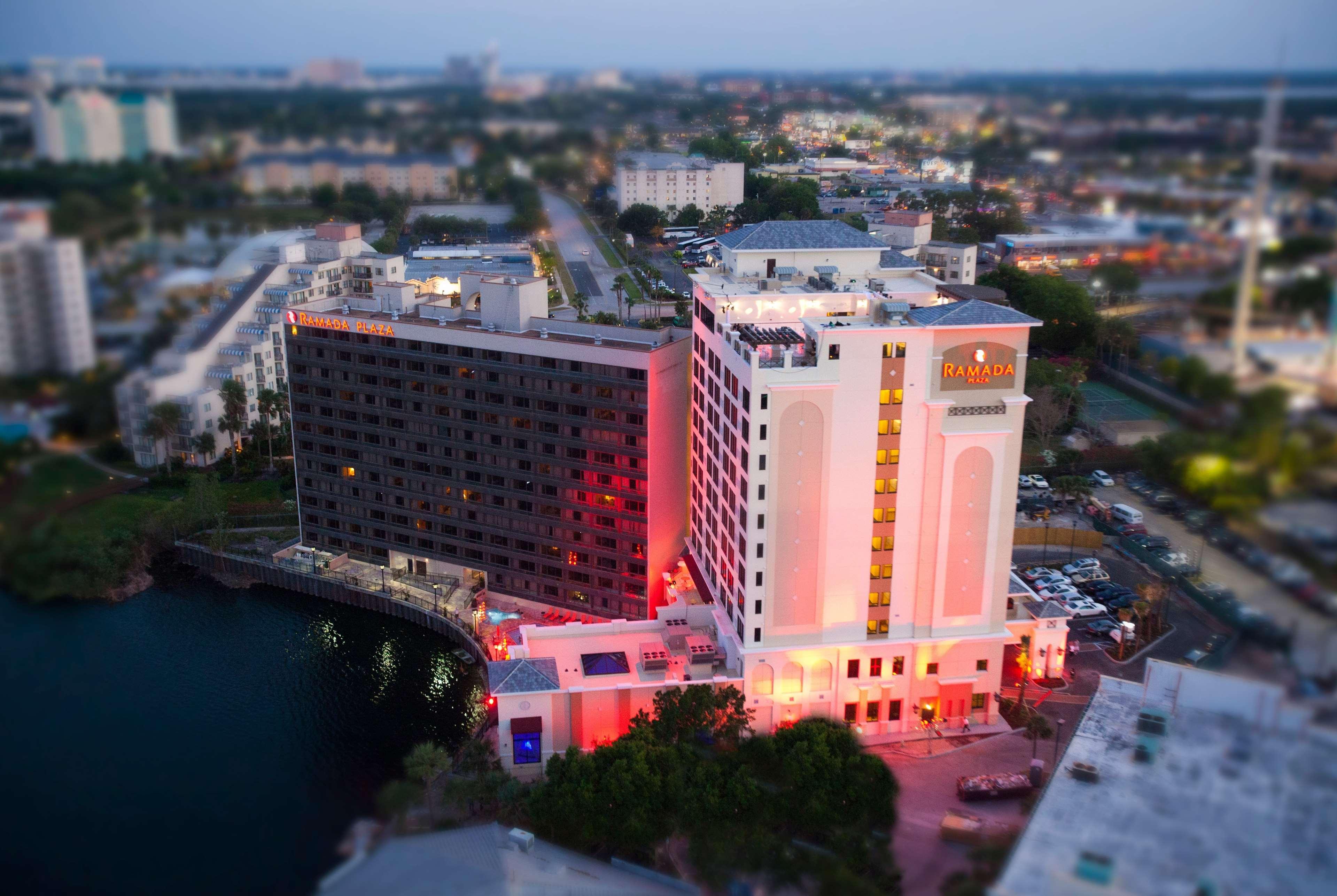 Ramada Plaza By Wyndham Orlando Resort & Suites Intl Drive Exteriér fotografie