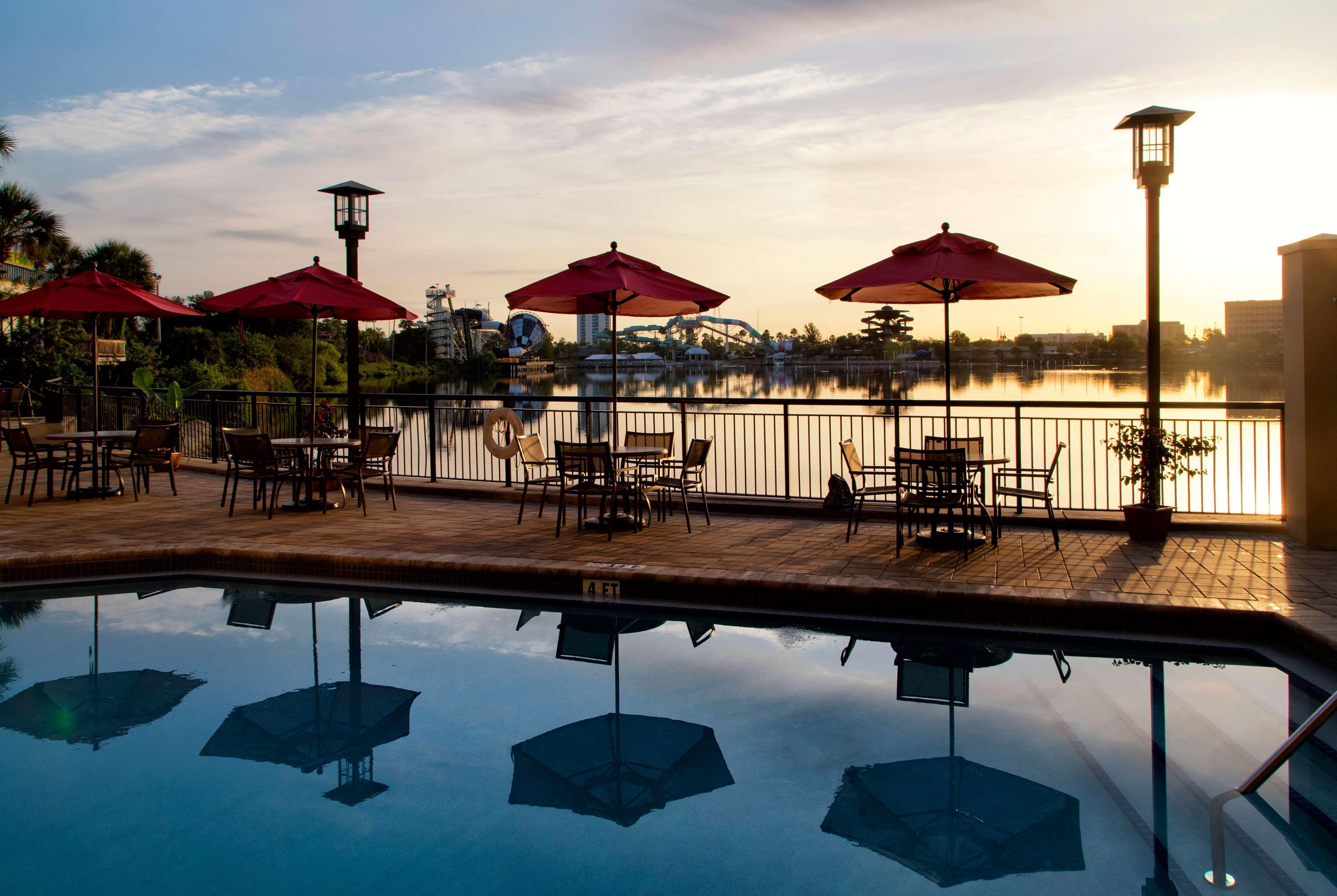 Ramada Plaza By Wyndham Orlando Resort & Suites Intl Drive Exteriér fotografie